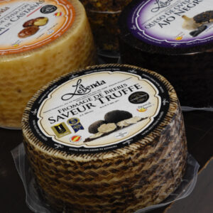 Fromage de brebis à la truffe -- Médaille d'Or